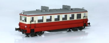 H0 D DR Dieseltriebwagen DWK VT 137 4A  Typ IV  Nr. 74 beige rot