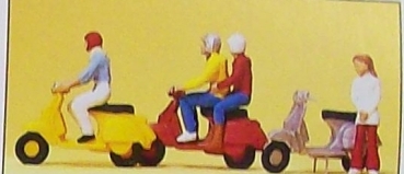 H0 Figur Motorroller Vespa Fahrer