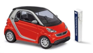 H0 D Smart Fortwo, Coupe, Electric, drive, Rot, E- Zapfsäule, etc..............................................................................................