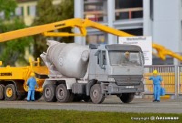 H0 Nutzfahrzeuge BS LKW MB Actros A3fach, Betonmischer, L=9,5x 3,5x 4,3cm, etc....................................................................