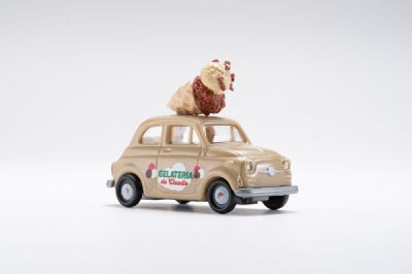 H0 I PKW Fiat 500 2A, Reklame für Eisdiele, Gelateria Claudio, etc................................................................................................