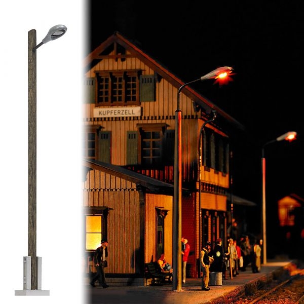 H0 Leuchten Straßenleuchte mit Holzmast, LED, L= 90mm, etc...............................................................................