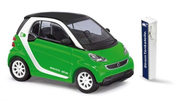 H0 D Smart Fortwo Coupe Electric, drive Grün, E- Zapfsäule, etc.............................................................................................